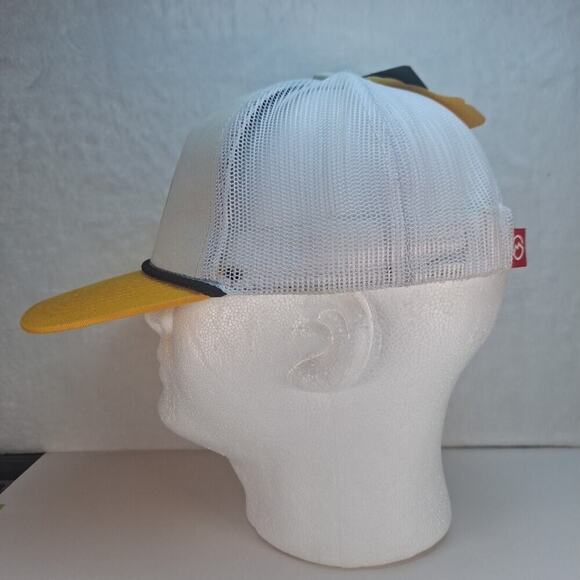 Shiner Bock Yellow White Snapback Hat Cap Trucker Vintage Magellan Outdoors Beer - Picture 3 of 8